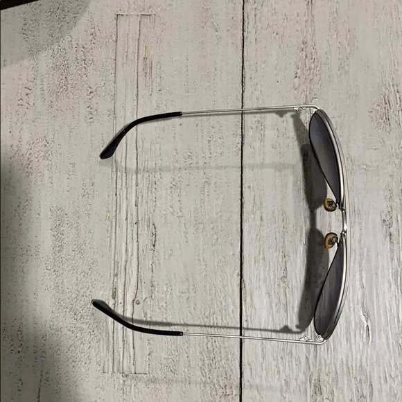 Authentic Tom ford polarized sunglasses (unisex) - Picture 6 of 8